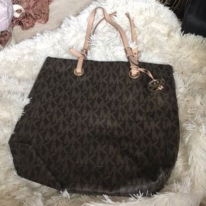 Michael Kors Tote